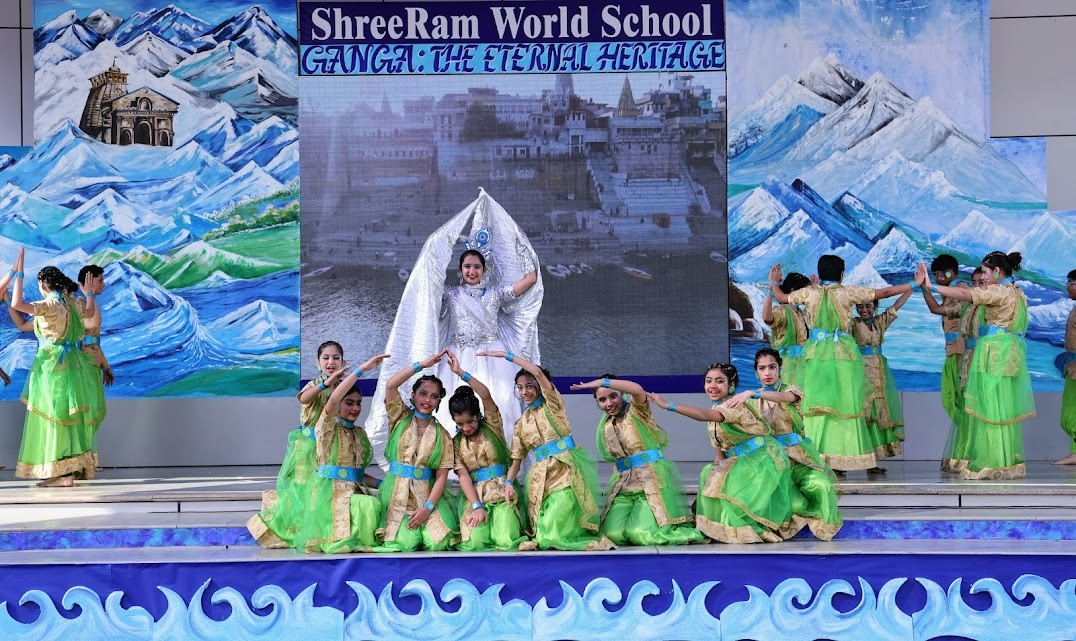 Annual Day celebrated with Grandeur and Reverence